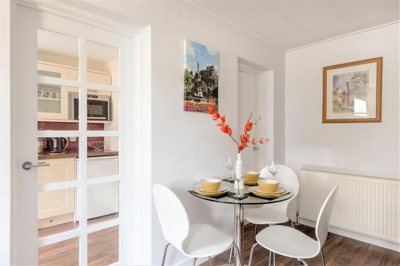Stunning 1 Bed At Holyrood Palace & Arthurs Seat Единбург Екстер'єр фото