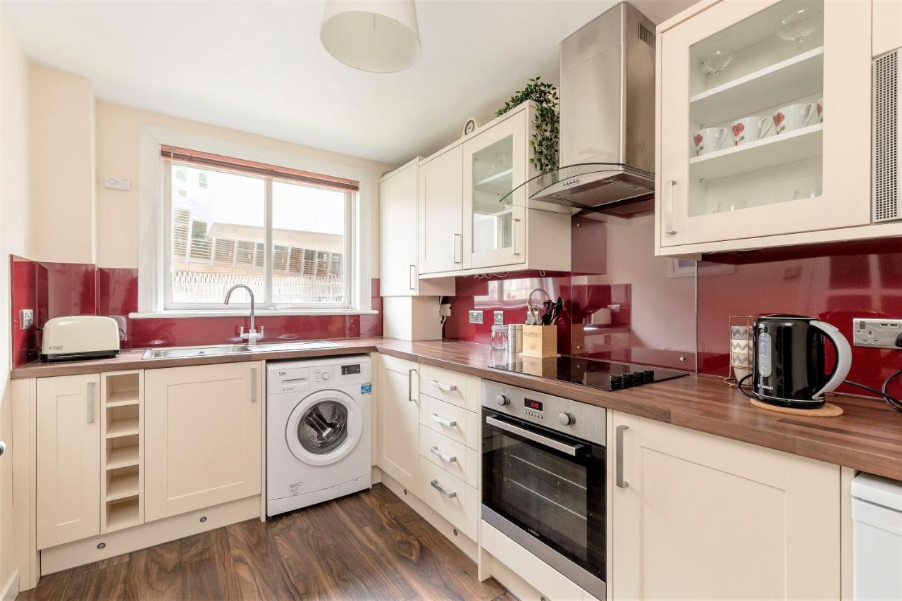 Stunning 1 Bed At Holyrood Palace & Arthurs Seat Единбург Екстер'єр фото