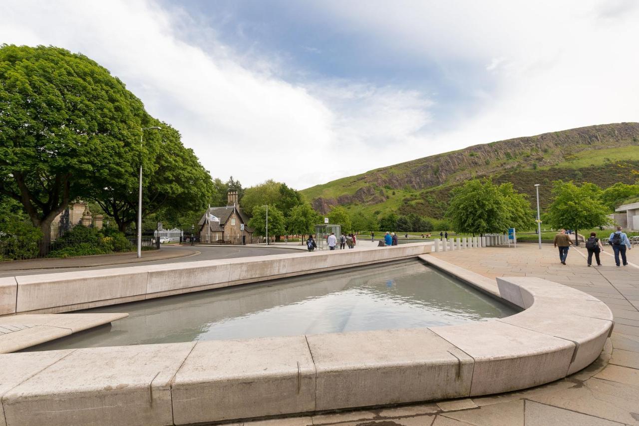 Stunning 1 Bed At Holyrood Palace & Arthurs Seat Единбург Екстер'єр фото