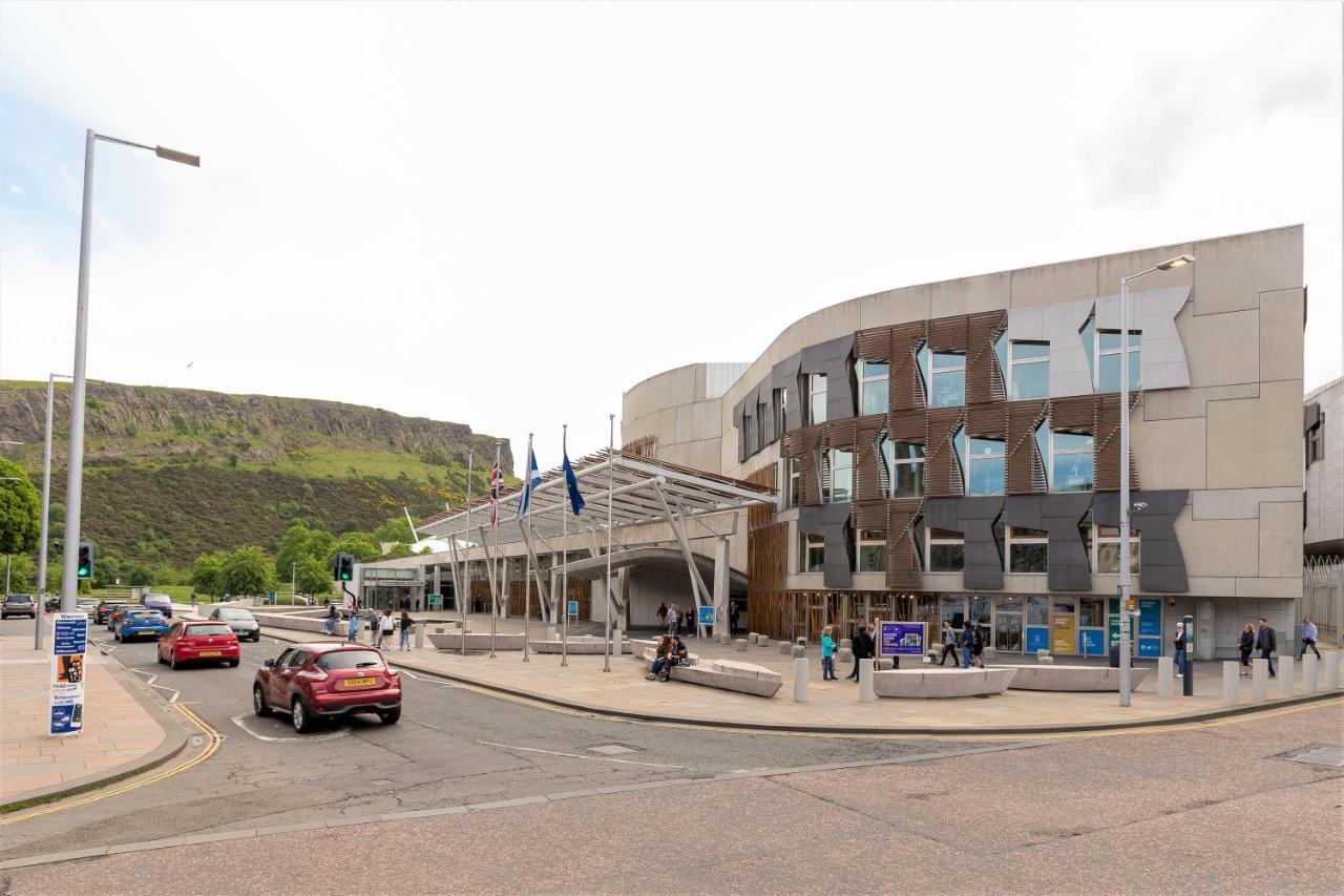 Stunning 1 Bed At Holyrood Palace & Arthurs Seat Единбург Екстер'єр фото