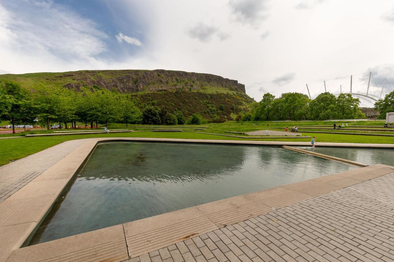 Stunning 1 Bed At Holyrood Palace & Arthurs Seat Единбург Екстер'єр фото